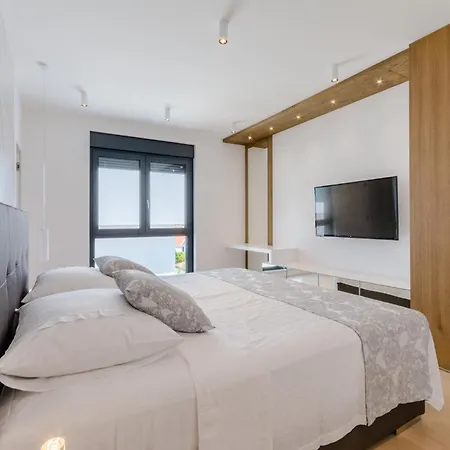 Luxury Complex 