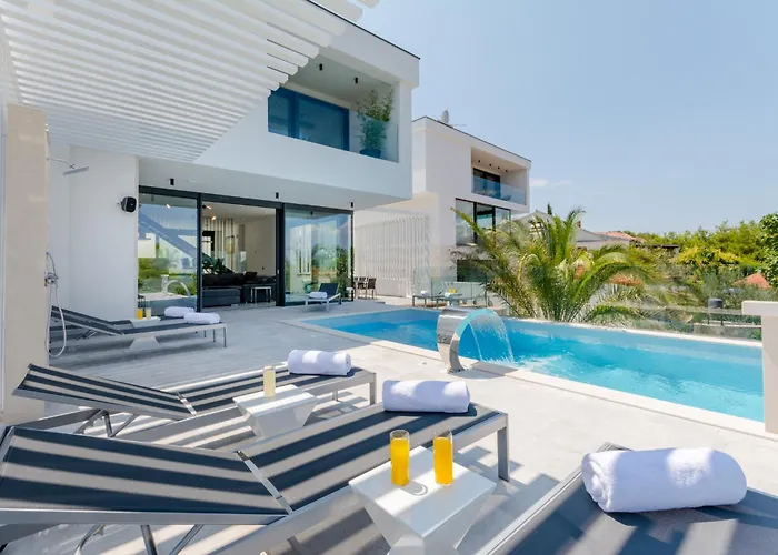 Luxury Complex 