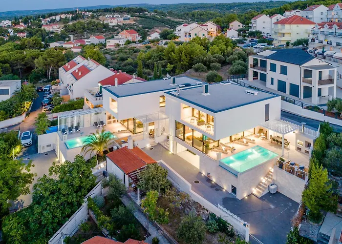 Luxury Complex 