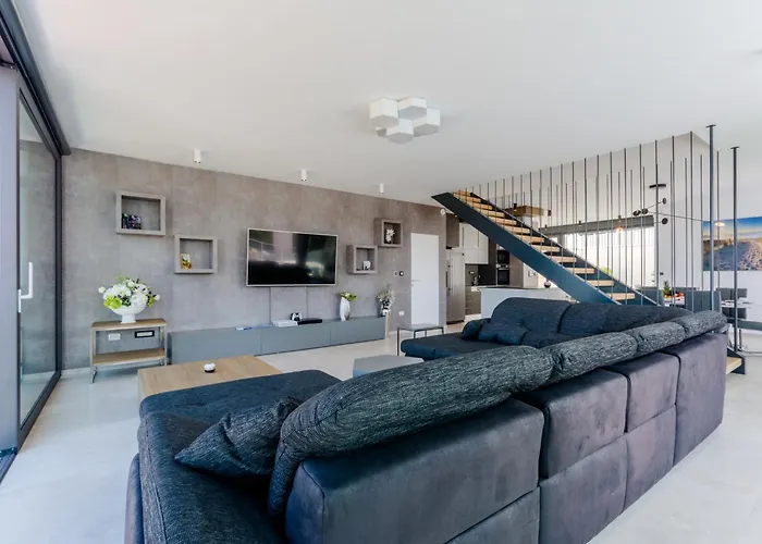 Luxury Complex 