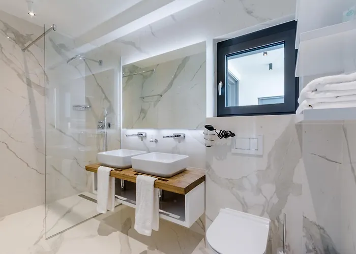Luxury Complex 