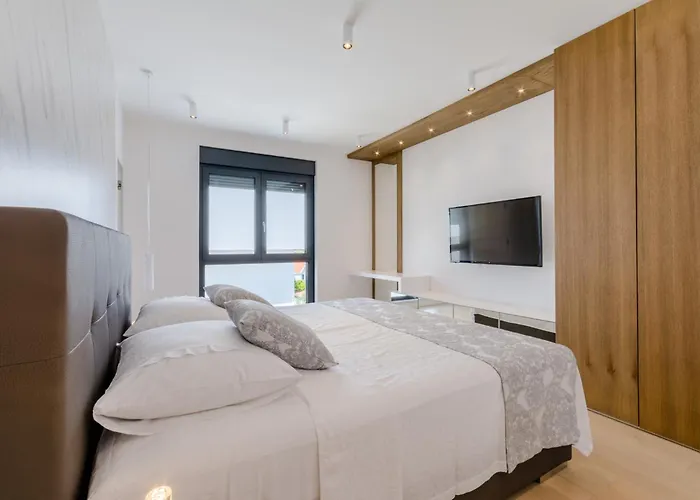 Luxury Complex 