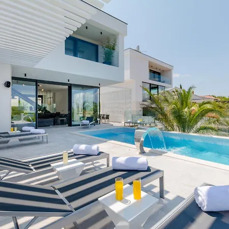 Luxury Complex 