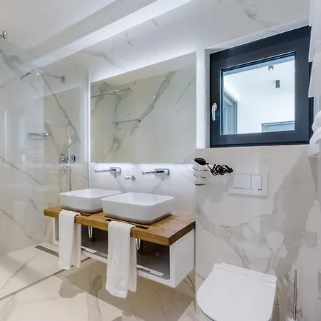 Luxury Complex 